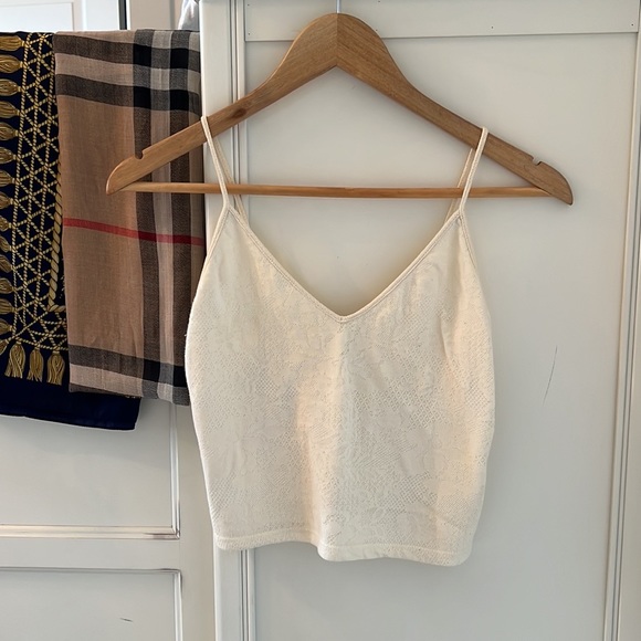 Brandy Melville Women's Tank Top Blouse - Picture 3 of 9